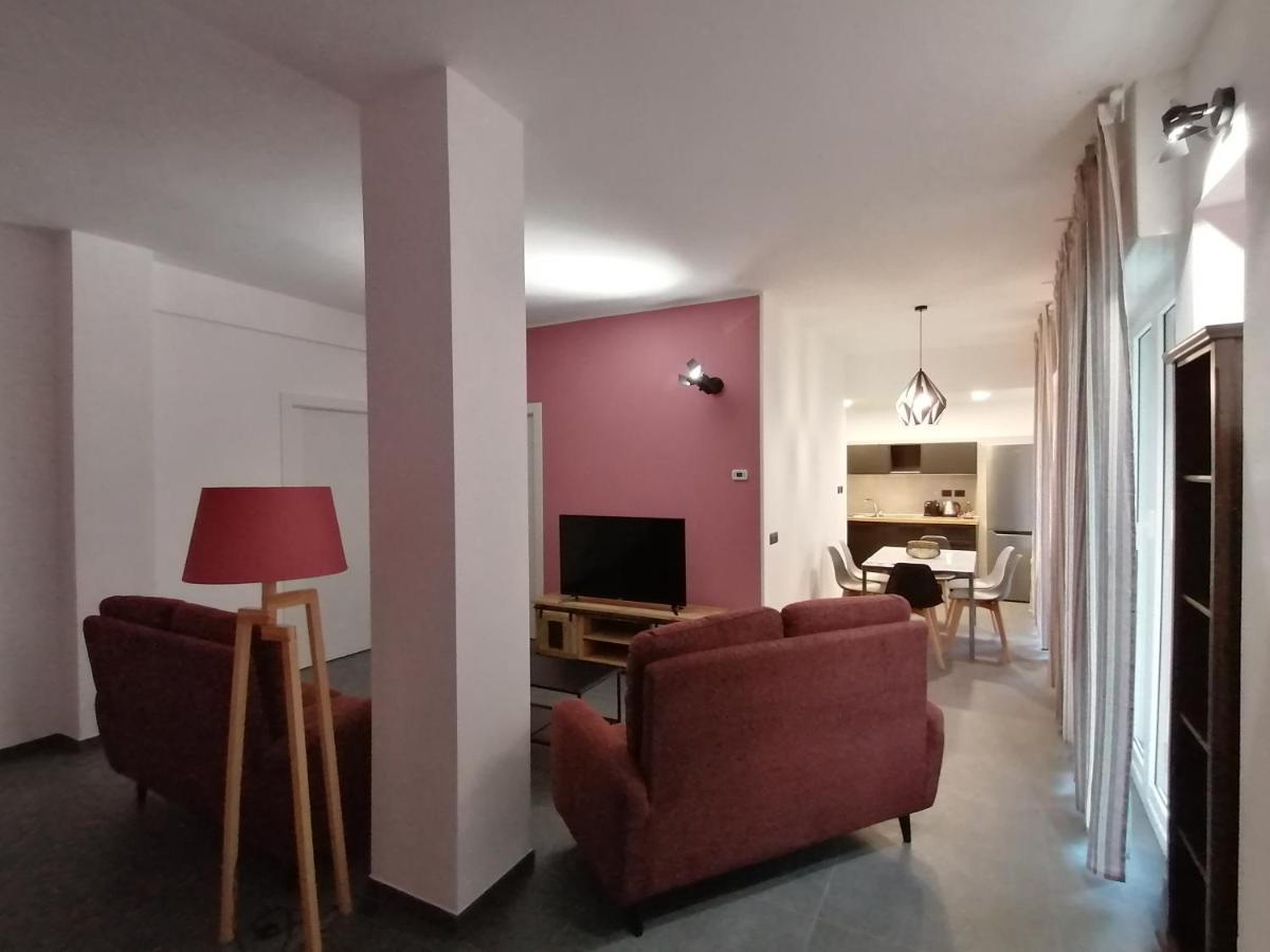 P In Centro 2 Apartment Sestri Levante Bagian luar foto